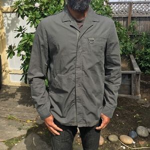 N.I.C.E. Collective Gray Medium Button Down Shirt